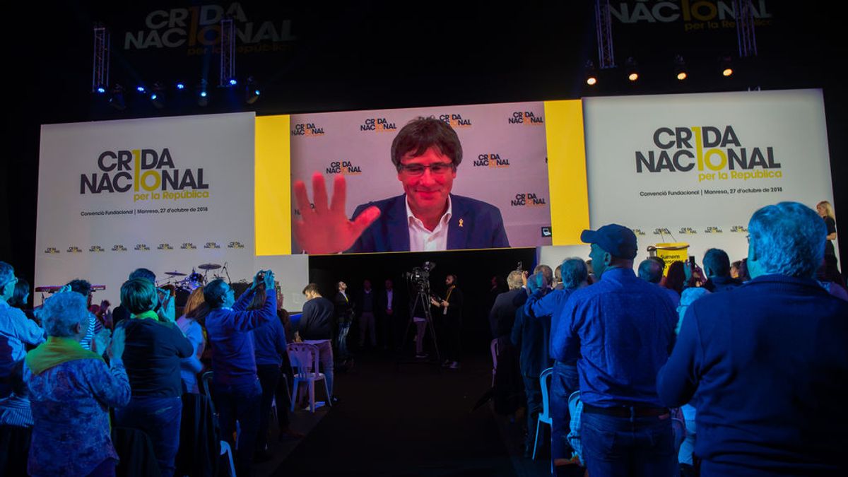 Puigdemont interviene en la Crida para concretar  "la Cataluña libre y republicana"