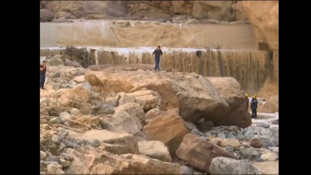 Las graves inundaciones en Jordania dejan 21 muertos