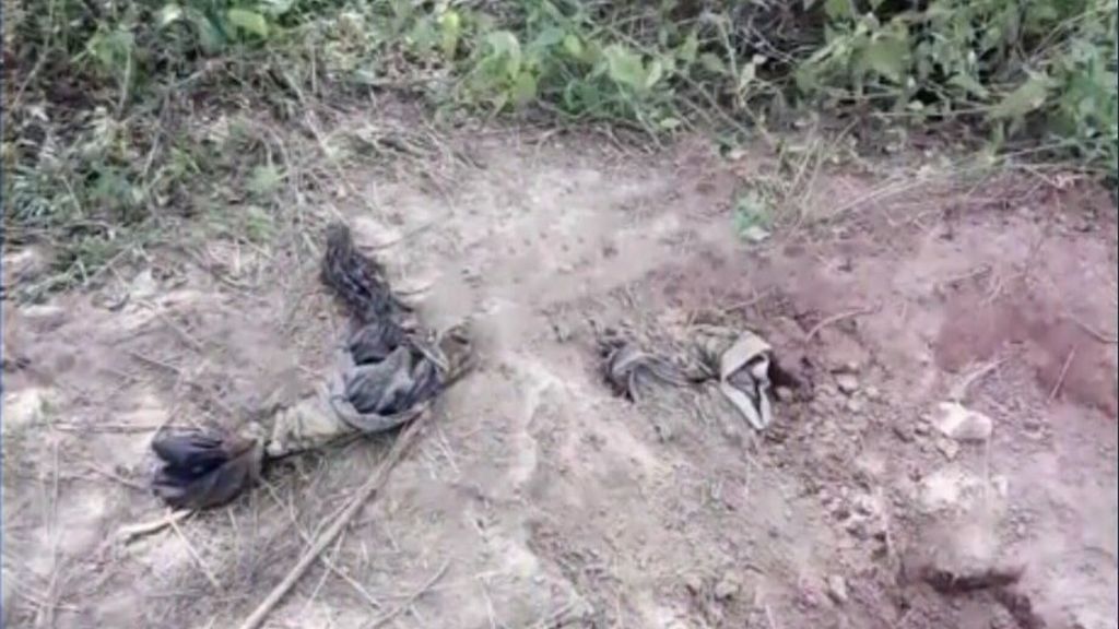 Hallan los cadáveres de 19 personas en una fosa clandestina en el estado mexicano de Jalisco Hallan los cadáveres de 19 personas en una fosa clandestina en el estado mexicano de Jalisco