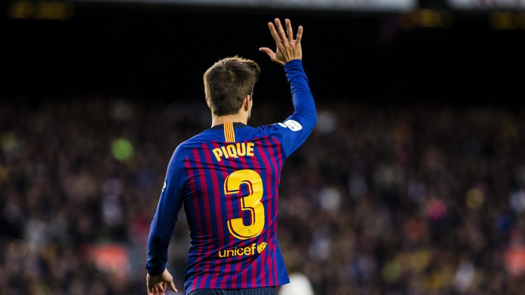 Piqué repite su famosa celebración de la 'manita' tras la 