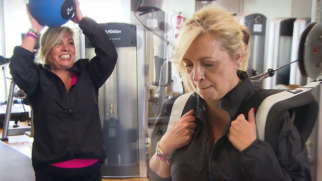 Carmen Borrego intenta escaquearse del entrenamiento pero termina dándolo todo