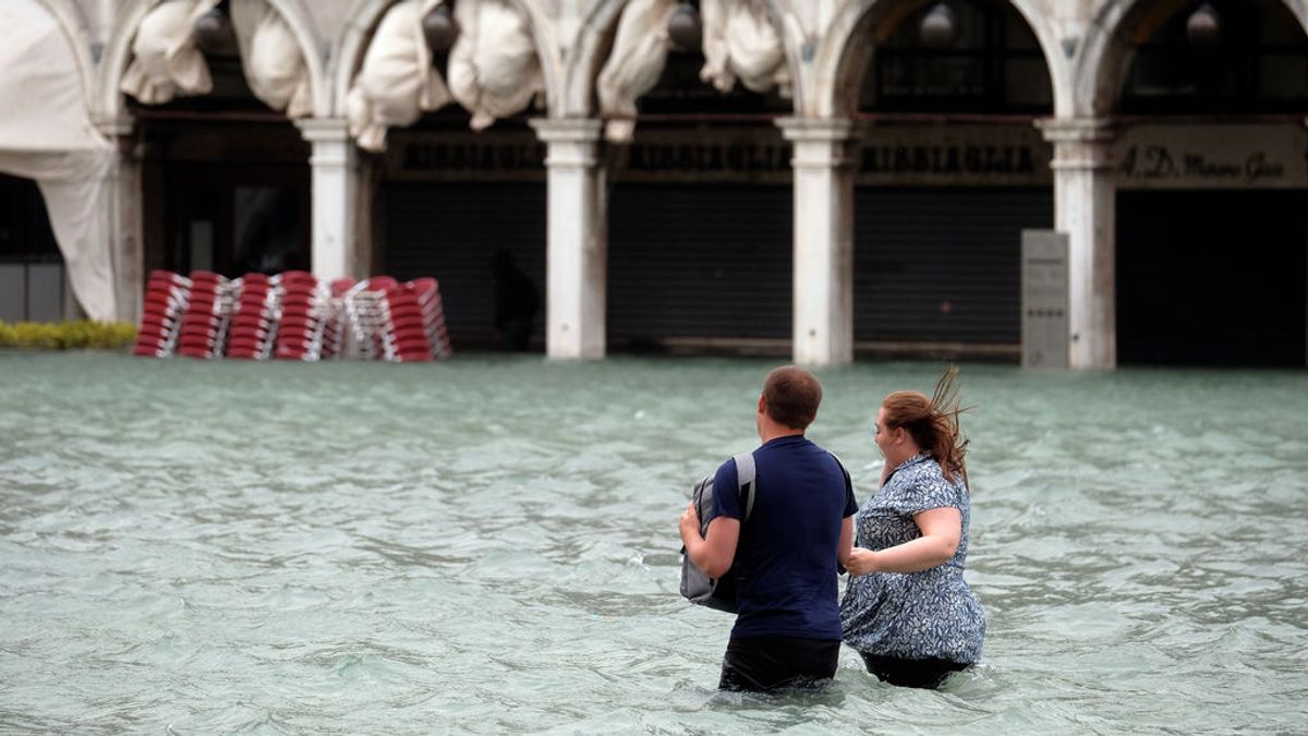 Siroco, el viento que ha hecho que Venecia quede bajo el mar