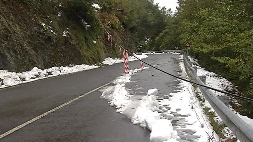 La ardua tarea de devolver la luz a Asturias
