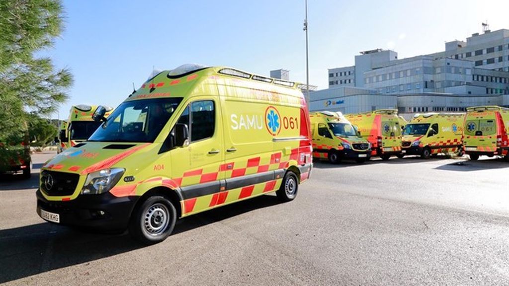 Buscan a una turista francesa arrastrada por una ola en Mallorca Buscan a una turista francesa arrastrada por una ola en Mallorca