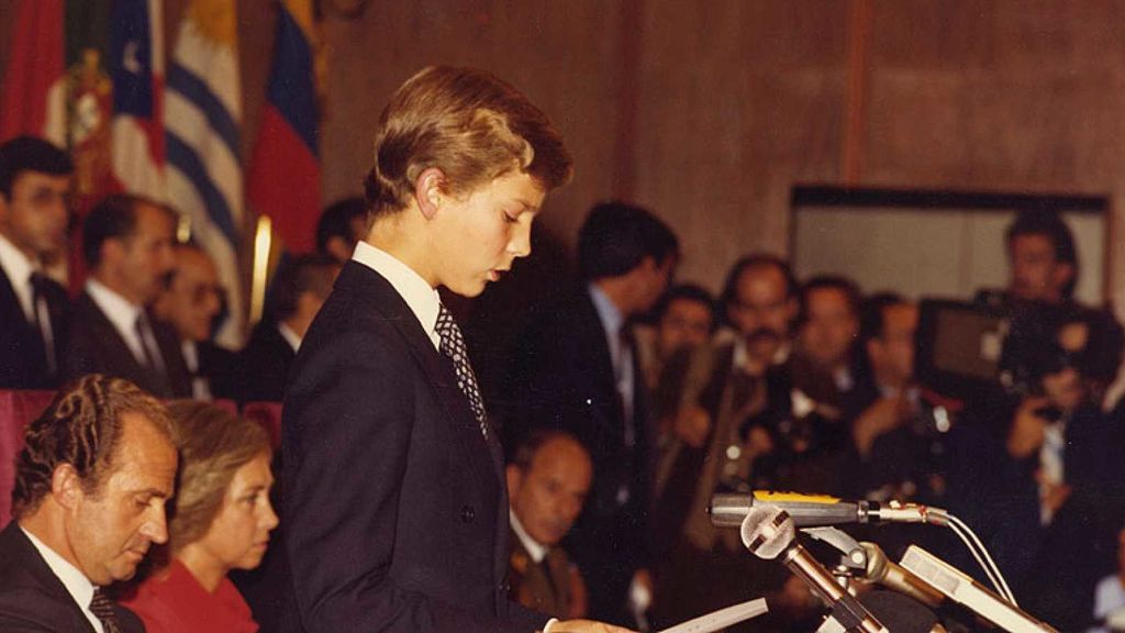 Así fu el primer discurso de don Felipe hace 37 años