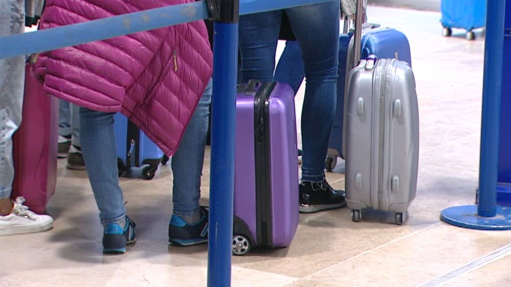 Los viajes ‘low cost’, cada vez más caros: así es la normativa de Ryanair para el equipaje de mano