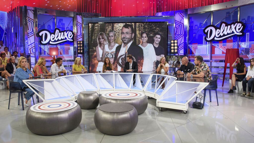 Presentadores y colaboradores de 'Sábado deluxe'.