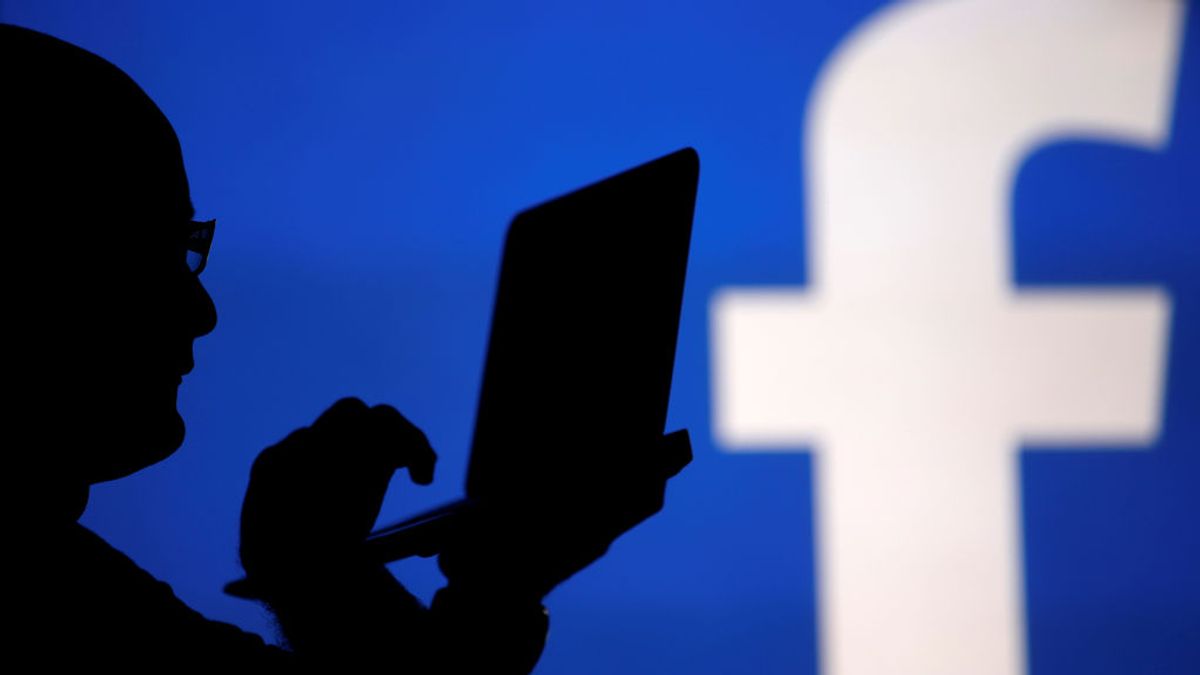 Cibercriminales ponen a la venta los datos personales de 120 millones de usuarios de Facebook