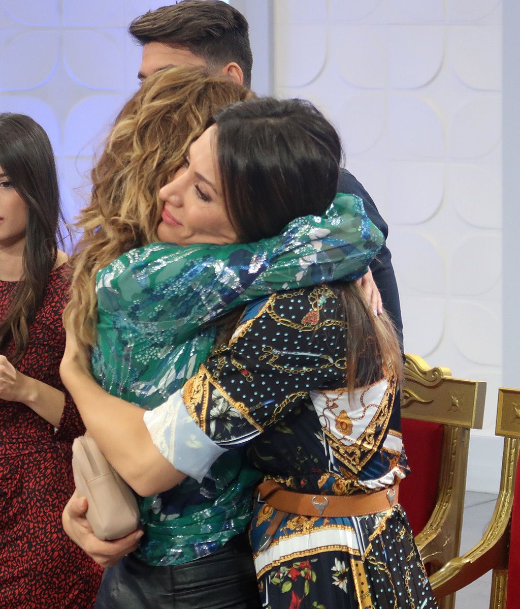 Nagore no podía dejar de abrazarla