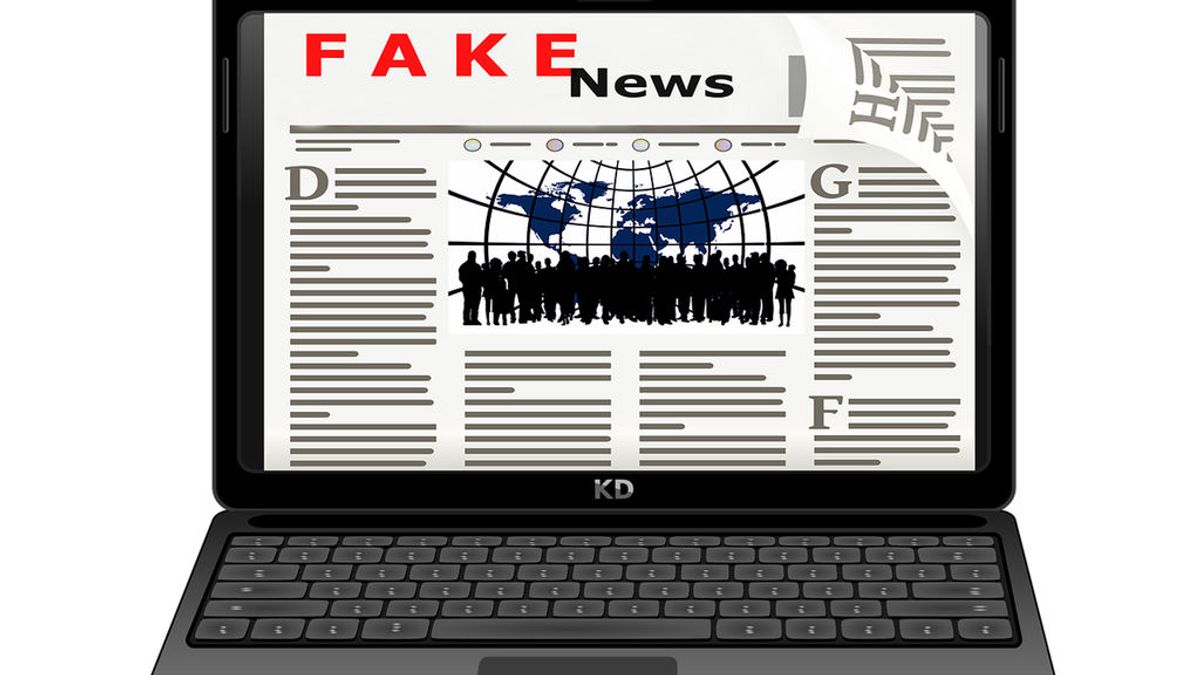 fake-news-ordenador
