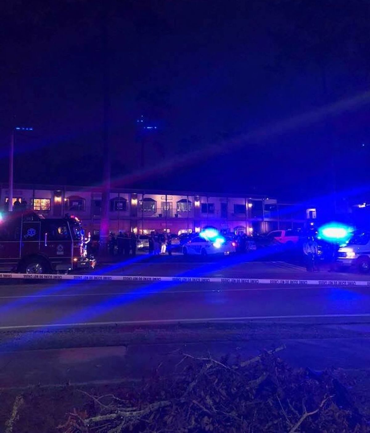 Un hombre mata a dos personas, hiere a seis y se suicida en un estudio de yoga en Florida