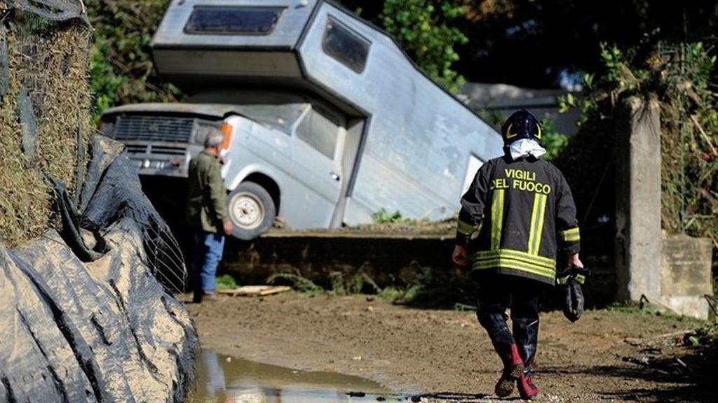 Mueren nueve personas de una misma familia tras la crecida del río Milicia en Italia