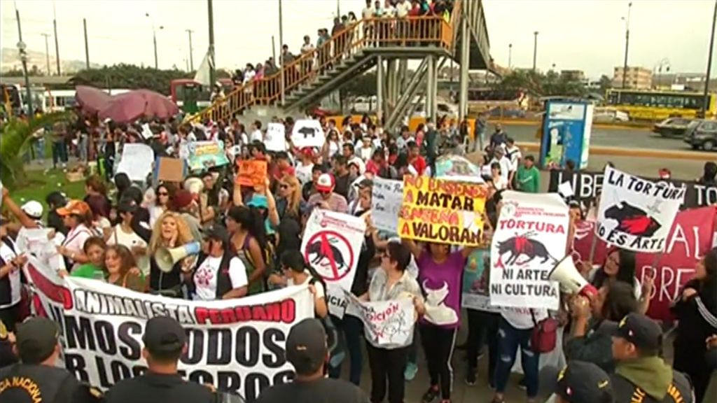La protesta antitaurina llega hasta Perú