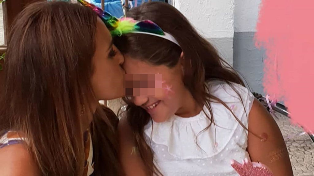 Gorra y stories: el paseo de Paula Echevarría y Daniella que demuestra que son más clones que nunca