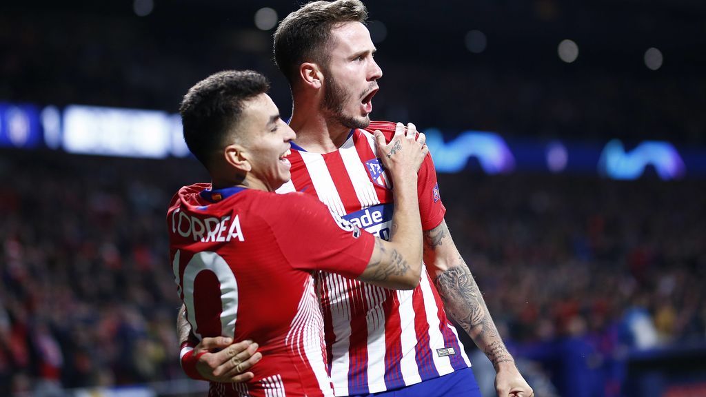 El Atlético impone su estilo al Dortmund (2-0) y tiene pie y medio en octavos