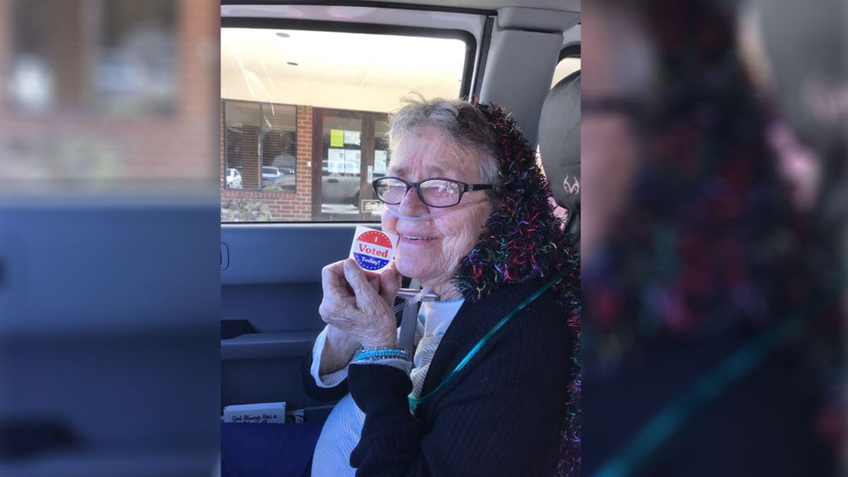 Una estadounidense de 82 años muere tras votar por primera vez en su vida