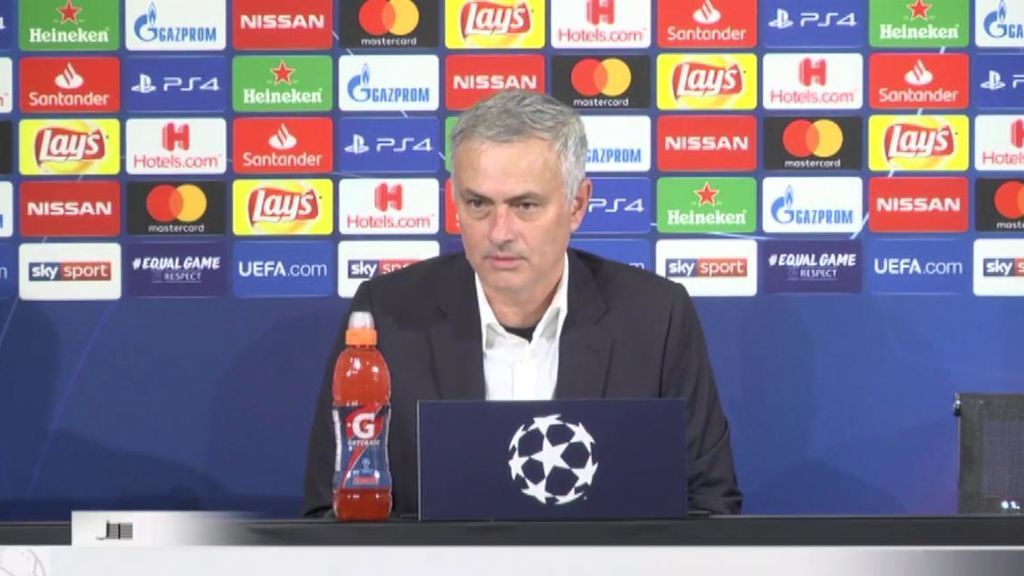 Mourinho, tras su gesto a la grada de la Juventus: “Mi gesto no es una ofensa, la ofensa es lo que me han hecho ellos”