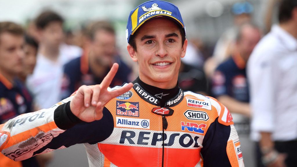 Marc Márquez no celebrará el título de MotoGP en el Ayuntamiento de Cervera porque no retiran una pancarta a favor de los políticos presos