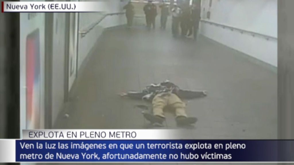 Sale a la luz un impactante momento: un terrorista suicida se inmola en un pasillo del metro de Nueva York