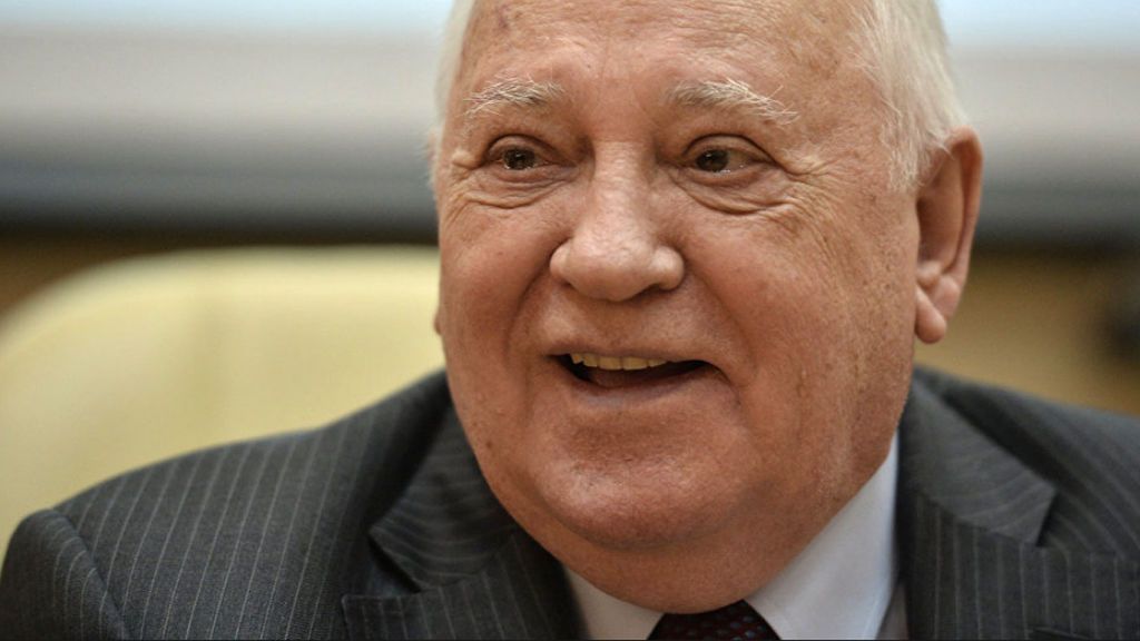 El líder de la Perestroika, Mijail Gorbachov avisa de una nueva guerra fría