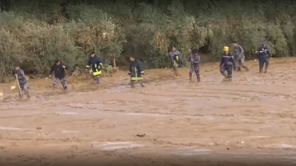 Las fuertes inundaciones en Jordania dejan once muertos y cientos de evacuados