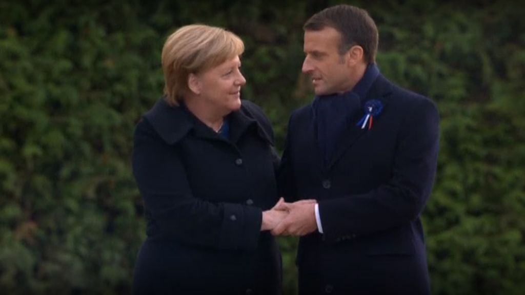 Momento histórico: Merkel y Macron ratifican la firma del armisticio de 1918