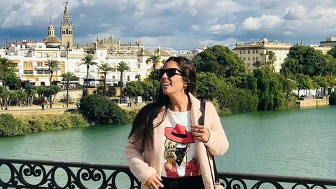 La Foto Mas Esperada De Anabel Pantoja En Sus Redes El Beso De Amor Con Omar