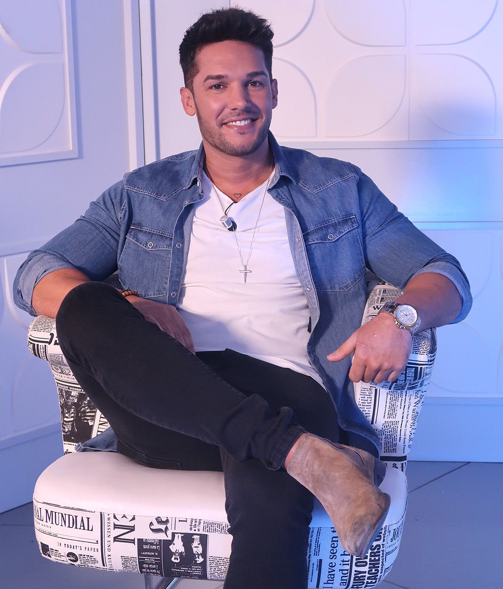 Camisa vaquera, camisetas básicas, vaqueros, botas... sus looks preferidos