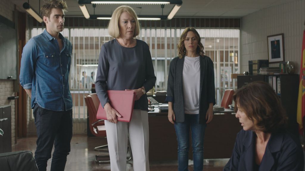 Lidia acude a la policía en el décimo episodio de 'La verdad'.