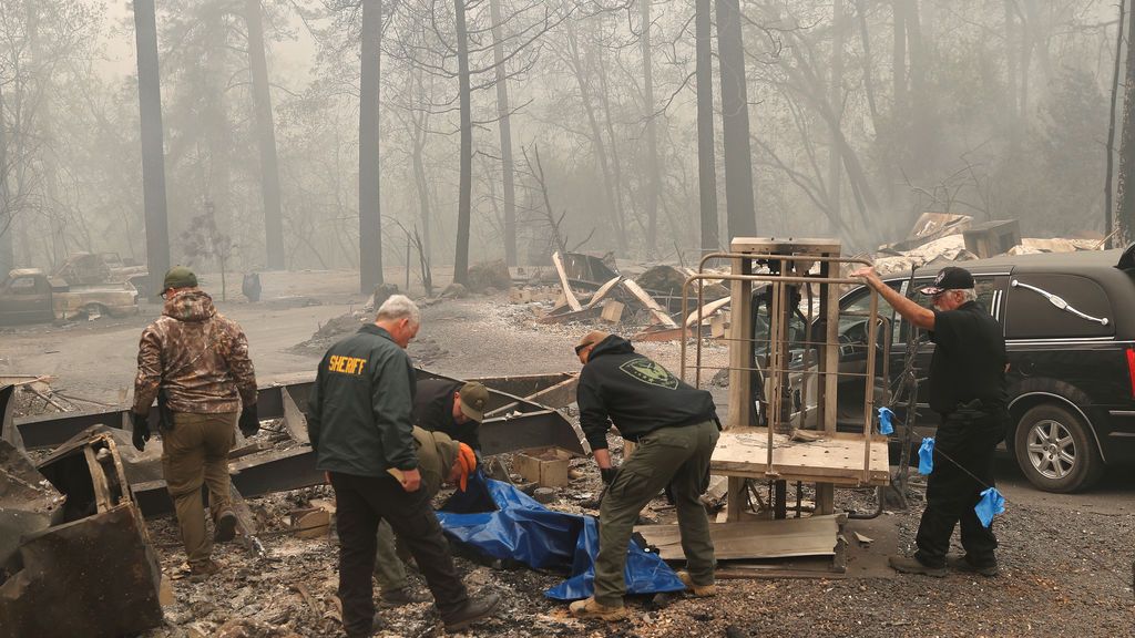 Arde California:  Mueren 40 personas atrapadas por las llamas en sus casas y coches