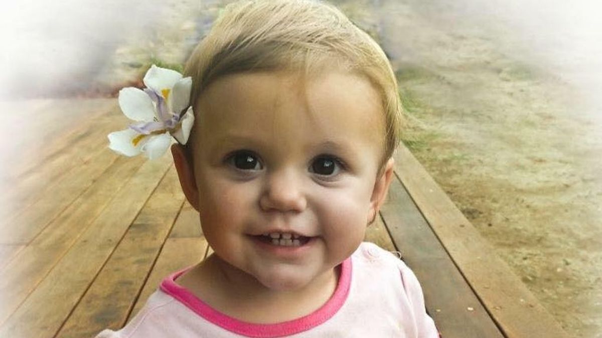 Muere un bebé por tragarse una batería ante la supuesta incompetencia de un hospital en Australia