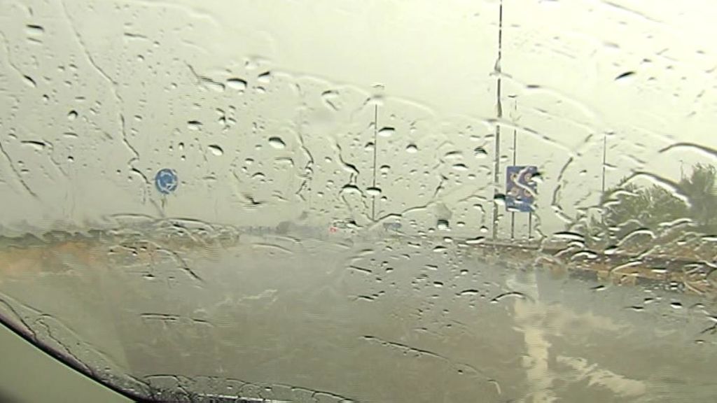 Los conductores de Valencia, sorprendidos por las abundantes lluvias