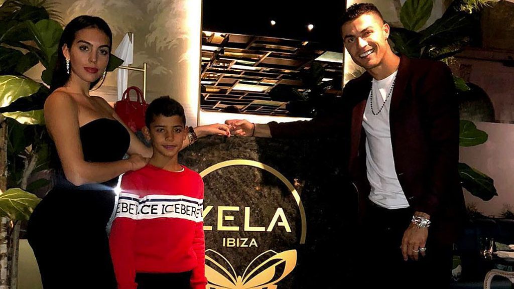 Cristiano Ronaldo y Georgina Rodríguez se comprometen en un restaurante de Londres