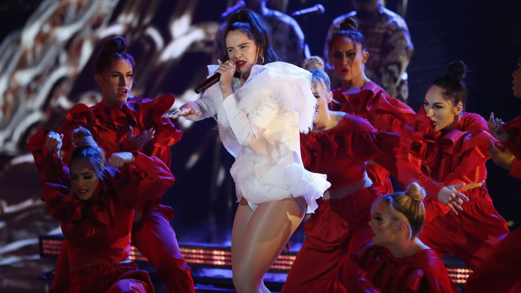 Rosalía y su ‘Malamente’ triunfa en los Grammy latinos