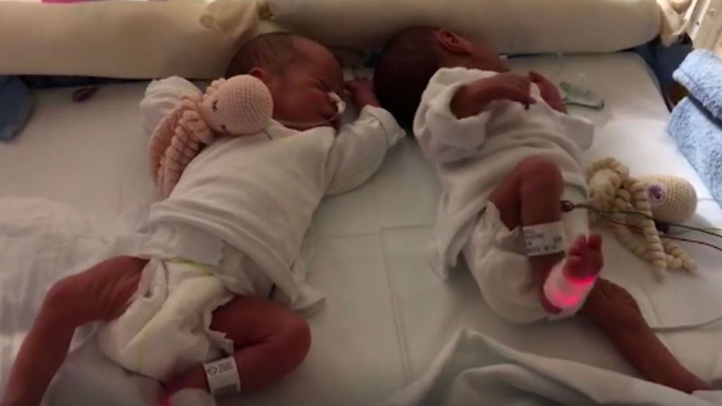 Amalia y Mauro son dos de los 28.000 niños prematuros que nacen en España al año