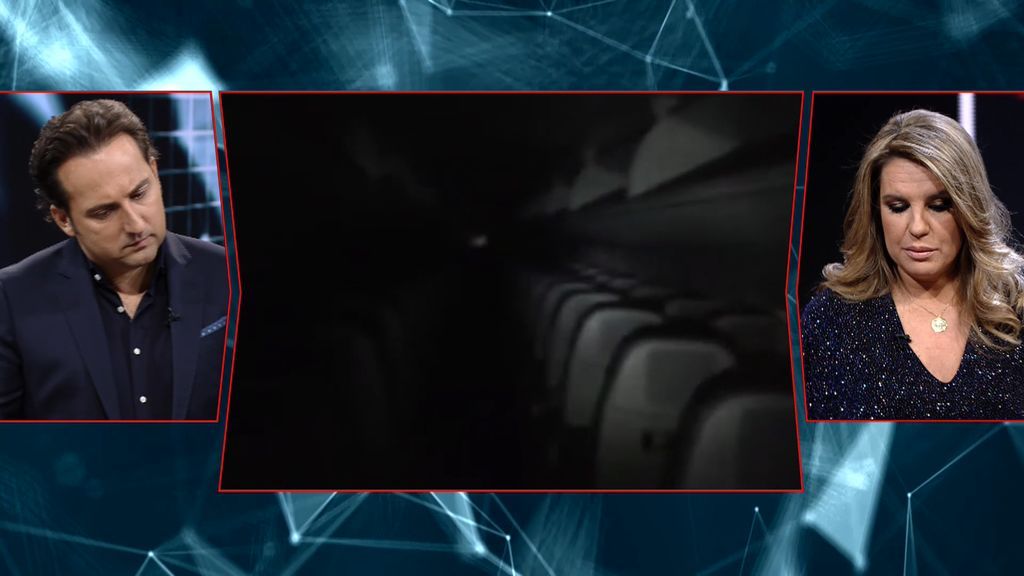 Un avión a oscuras, un ruido, una imagen y un guarda que sale corriendo: el vídeo que asombra en redes