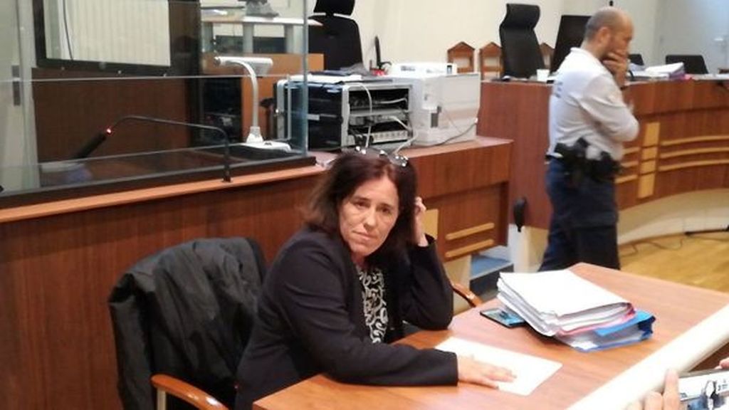Cinco años de cárcel para la madre que encerró a su bebé en el maletero durante dos años