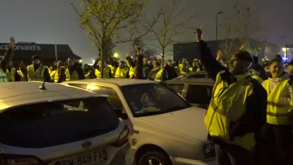 Protesta de los "chalecos amarillos" en Francia: 24 heridos y 17 detenidos