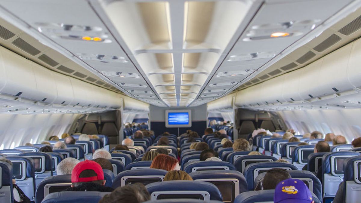 avion-interior-pasajeros