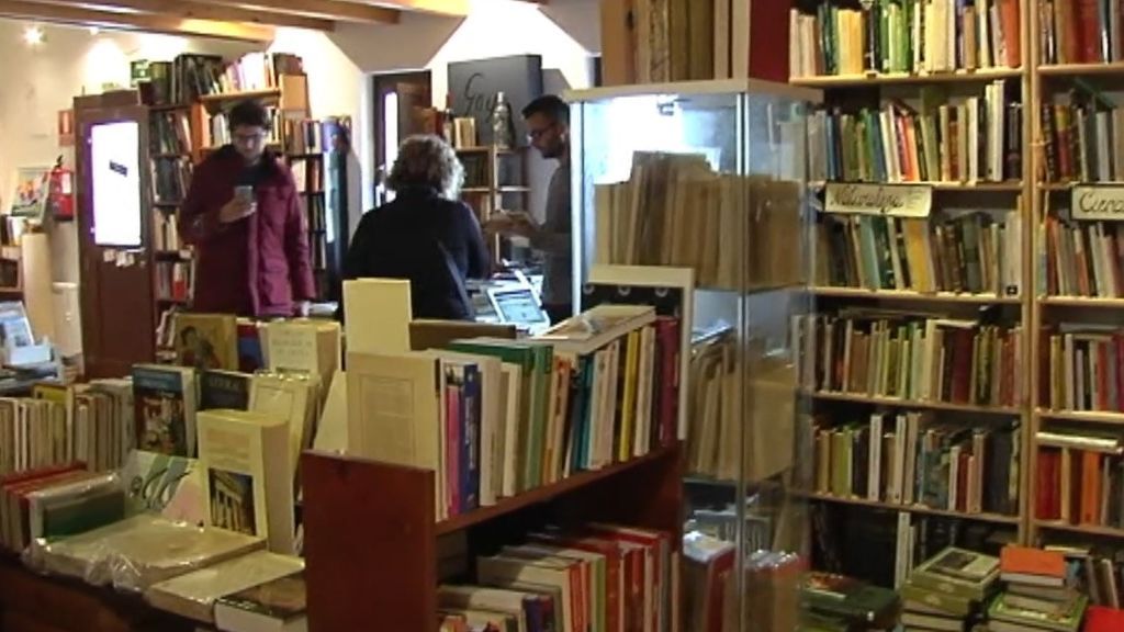 La Villa del Libro está en Urueña: un pueblo de Valladolid de 189 habitantes y 12 librerías