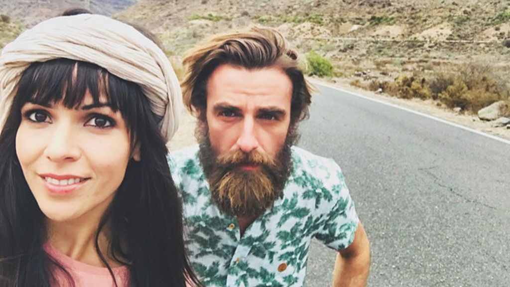 Raquel del Rosario muestra su vuelta a casa tras ser evacuados por los incendios en California