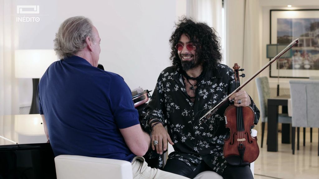 ¡No te pierdas a Ara Malikian tocando ‘Pajaritos por aquí’ con su violín!