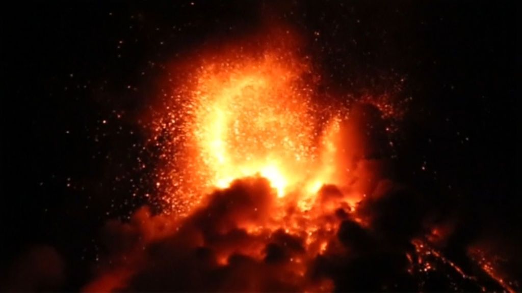 La nueva e imponente erupción del Volcán de Fuego provoca la evacuación de miles de guatemaltecos