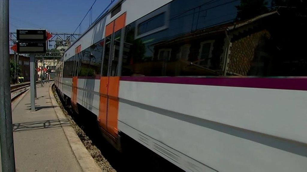 Un desprendimiento por las lluvias hace descarrilar un tren entre Tarrasa y Manresa