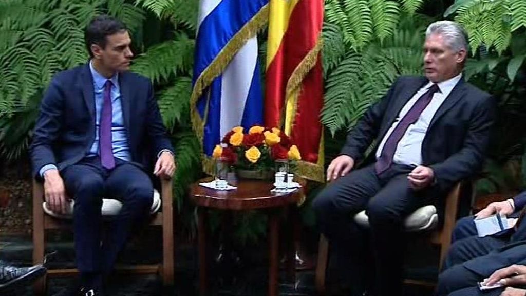 Sánchez busca en Cuba negocio para 192 empresas españolas  con la disidencia en el foco