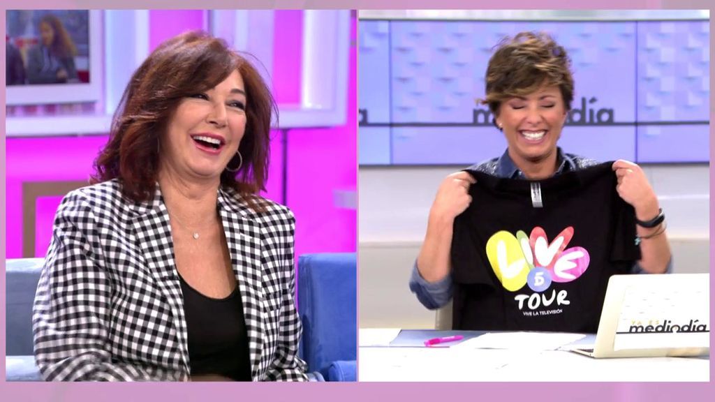 Ana Rosa le lanza a Sonsoles Ónega su camiseta de Telecinco Live en directo