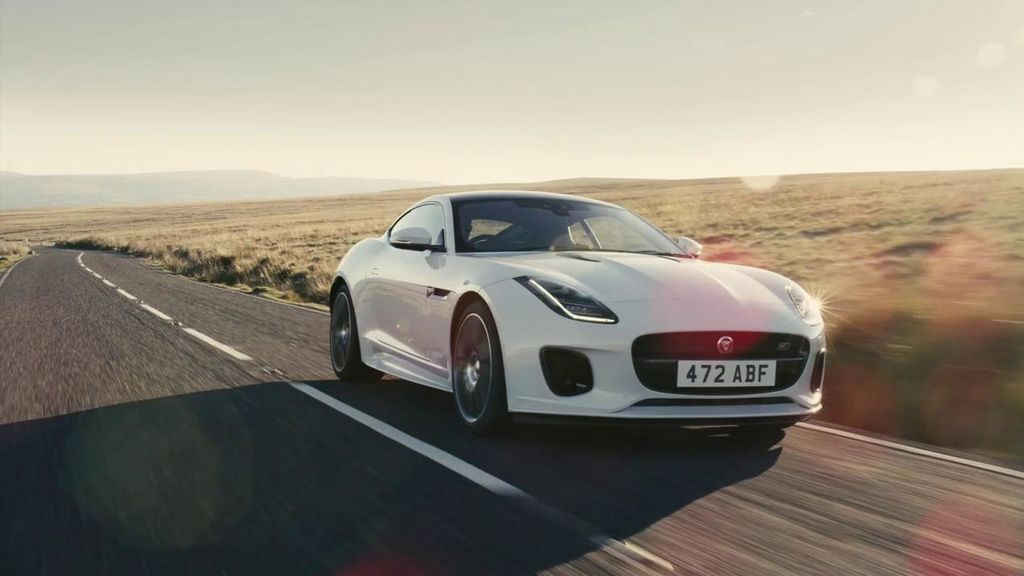 Así es el Jaguar F-Type Chequered Flag: homenaje a 70 años de deportividad en la marca