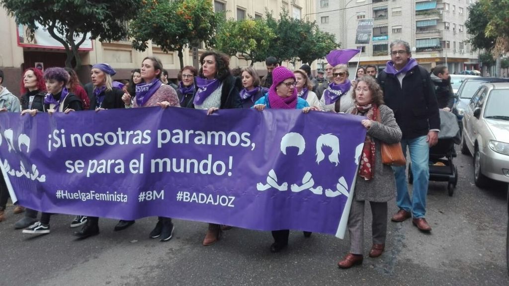 "Ni una menos, vivas nos queremos", las manifestaciones del 25N en imágenes