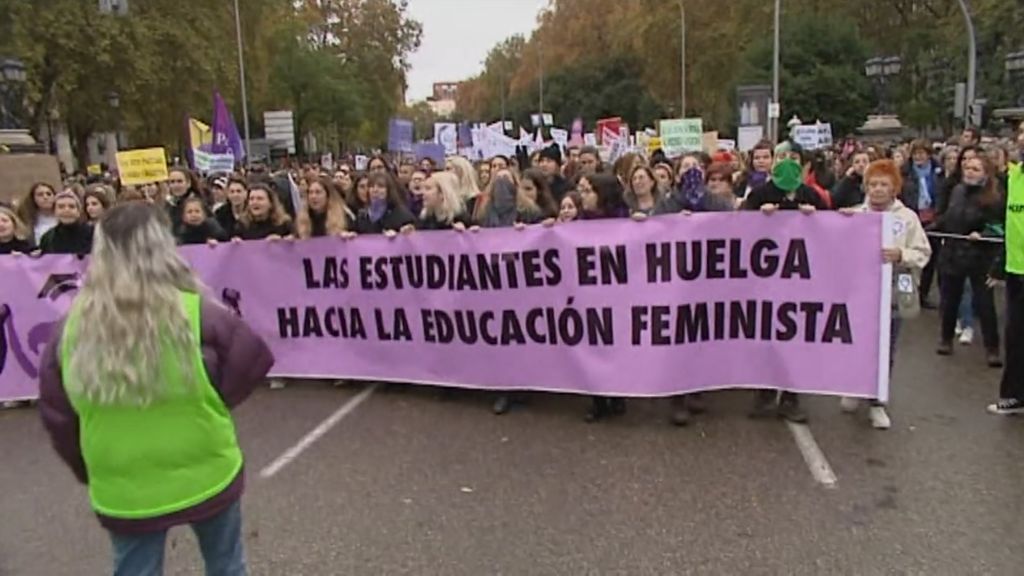 La fuerza de las mujeres toma las calles contra la violencia de género
