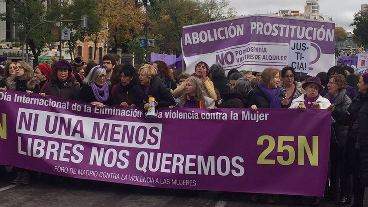 Manifestaciones del 25N: "Mi vientre no se alquila, mi cuerpo no se vende"